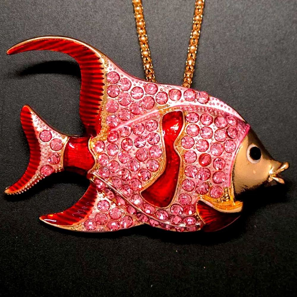 NWT Pink Fish 🐠 Pendant Necklace